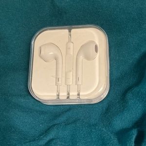 Apple EarPods 3.5 mm Headphons Plug